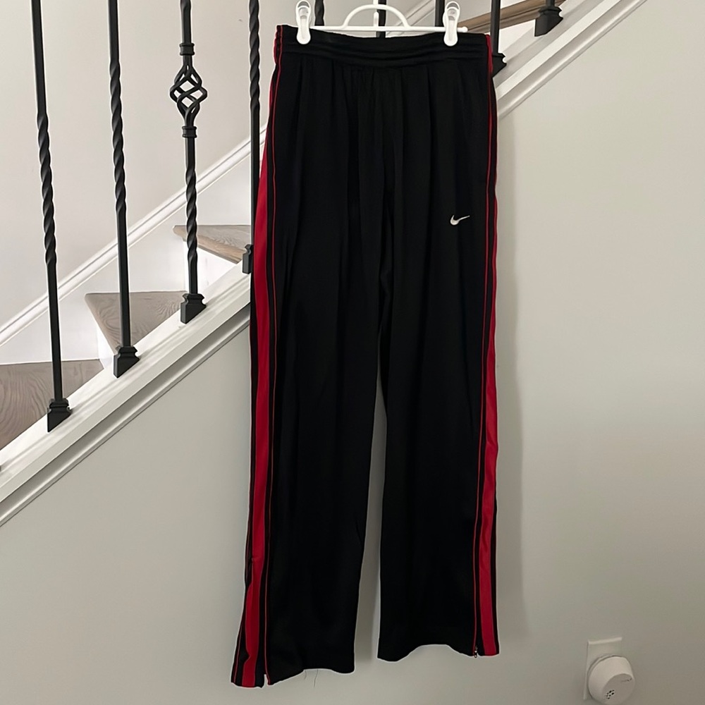 Nike Men’s Basketball Pants / Medium / Black and Red